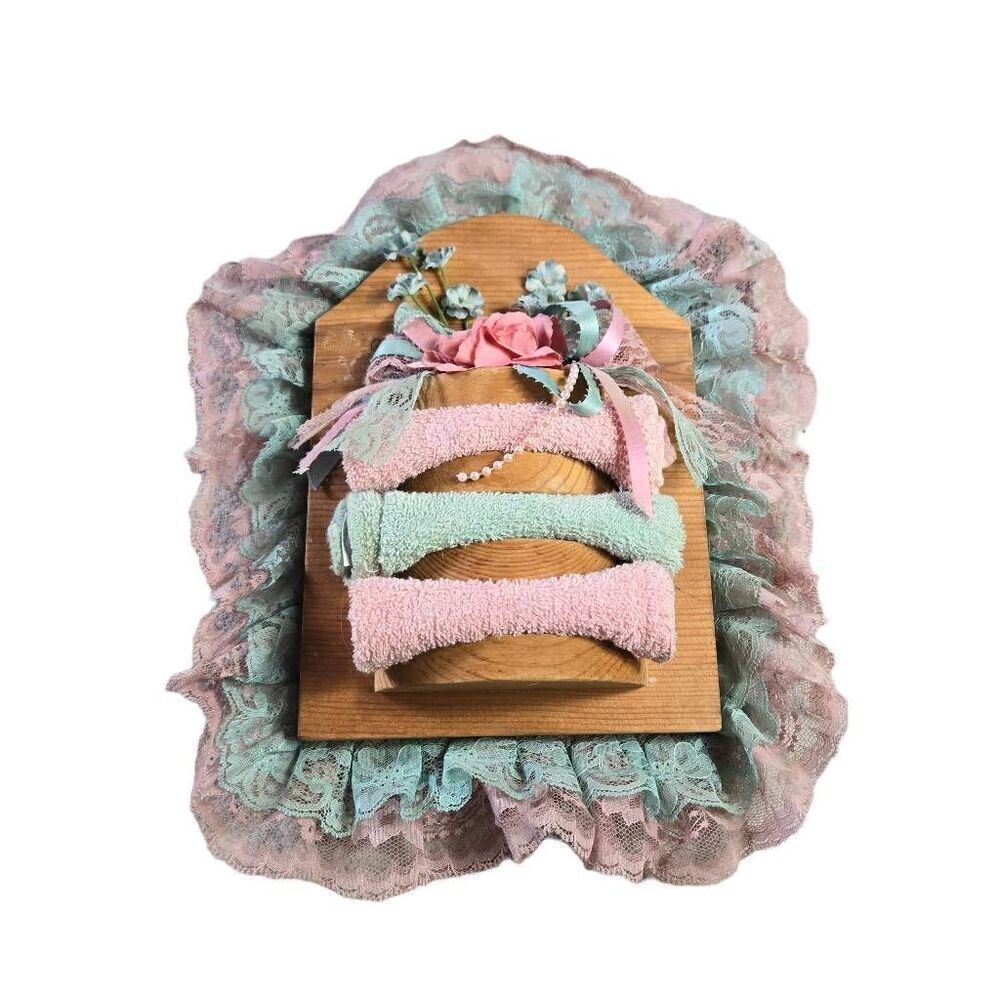 Antique farmhouse bathroom Decor 14x13